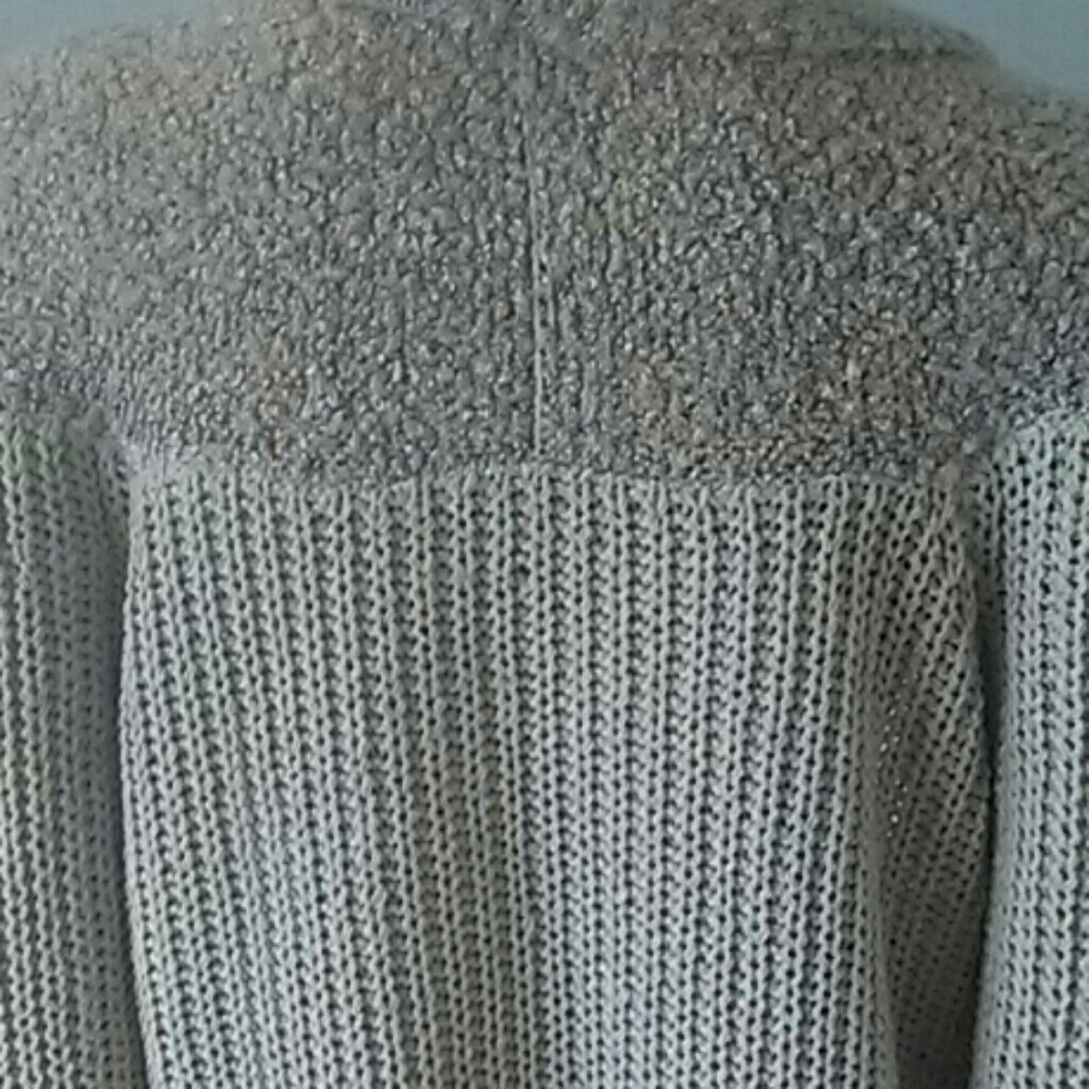SHEIN Sweater - Picture 4 of 4